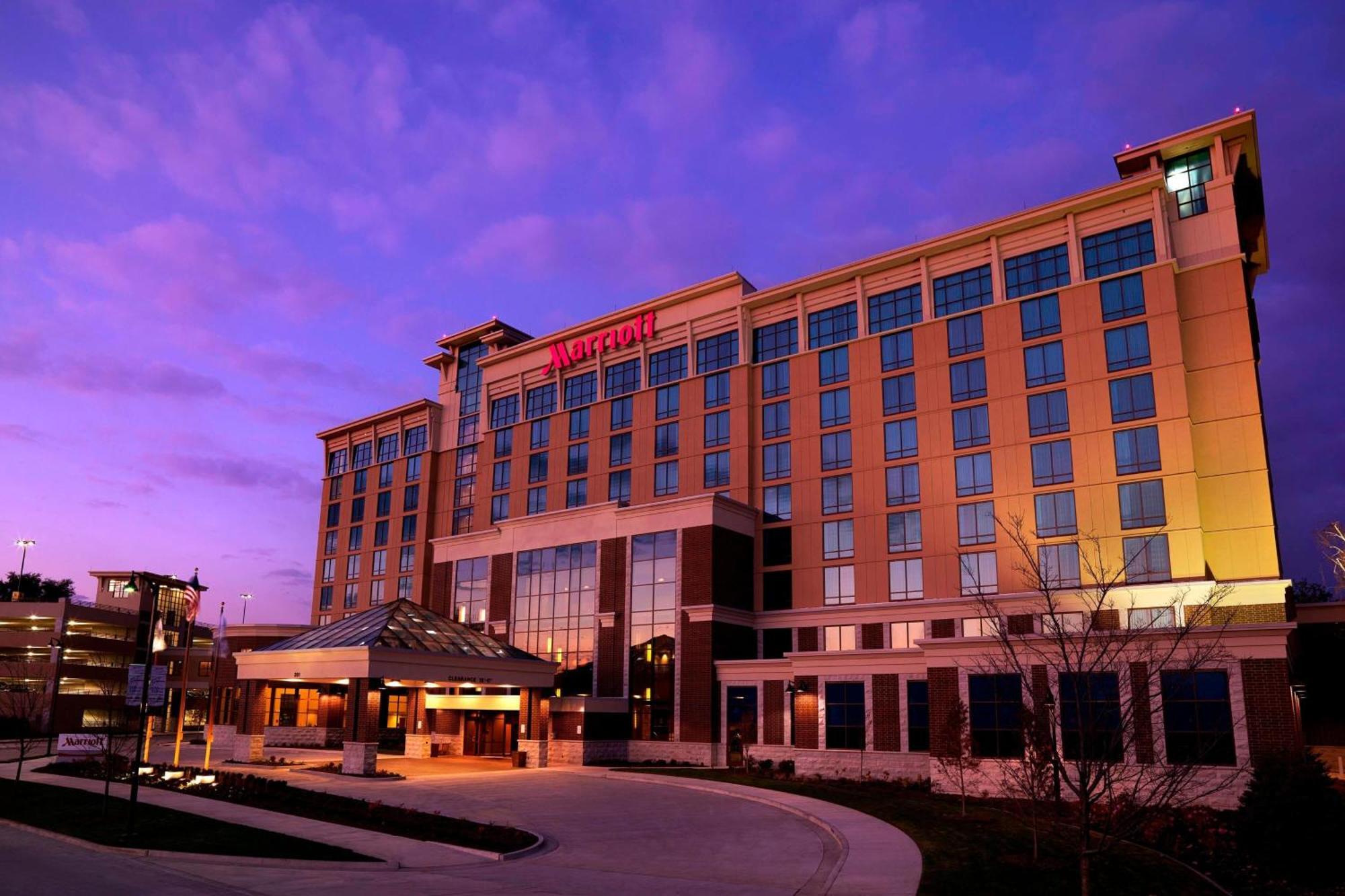 Marriott Bloomington Normal Hotel And Conference Center Exterior photo