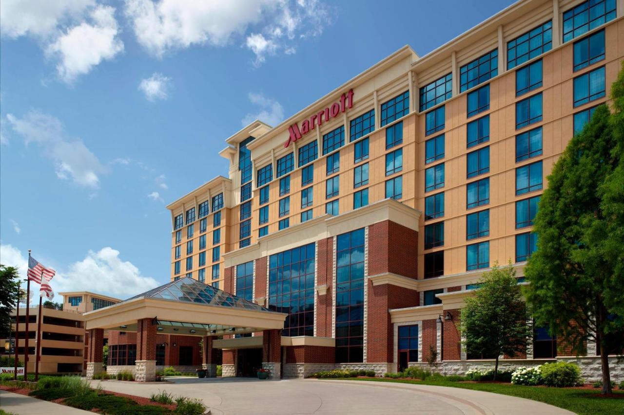Marriott Bloomington Normal Hotel And Conference Center Exterior photo